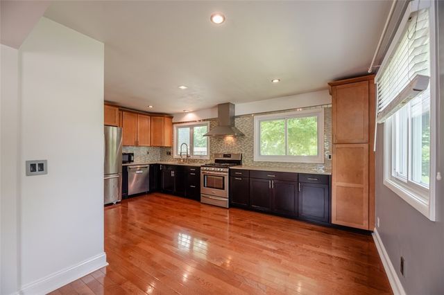 70 Ashley Drive, Brighton, NY 14620
