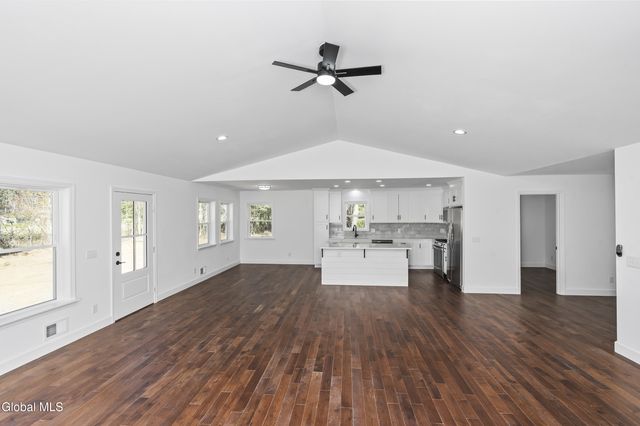 1379 NY-146, Clifton Park, NY 12148
