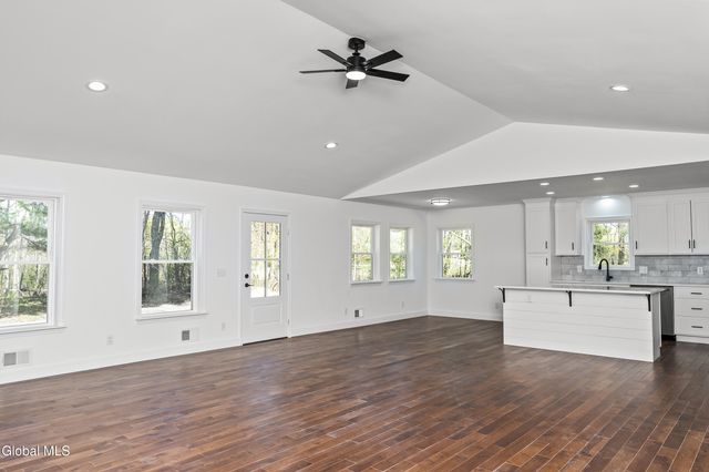 1379 NY-146, Clifton Park, NY 12148