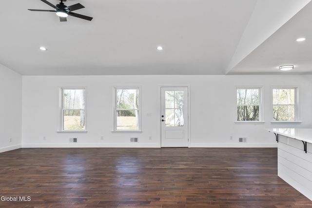 1379 NY-146, Clifton Park, NY 12148