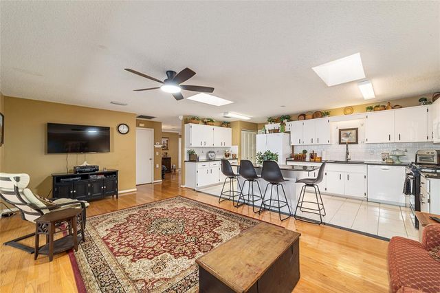 8819 SW 91ST PLACE D, Ocala, FL 34481