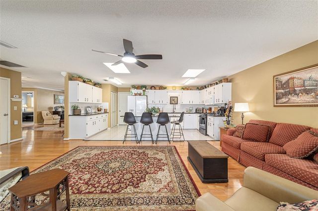 8819 SW 91ST PLACE D, Ocala, FL 34481