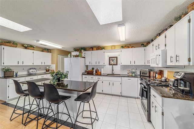 8819 SW 91ST PLACE D, Ocala, FL 34481