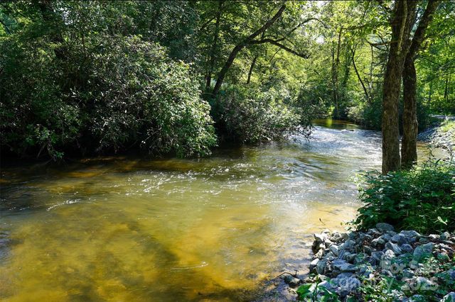 262 Rooster Cove, Brevard, NC 28712