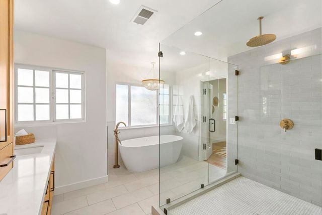 1102 Fleetridge Drive, San Diego, CA 92106