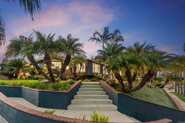 1102 Fleetridge Drive, San Diego, CA 92106