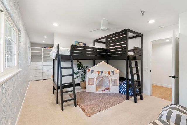 1102 Fleetridge Drive, San Diego, CA 92106