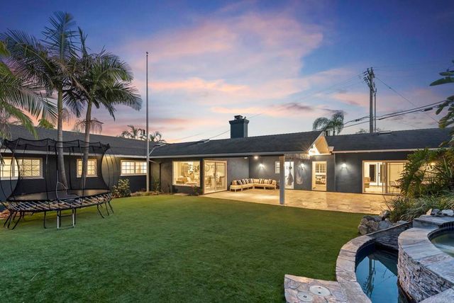 1102 Fleetridge Drive, San Diego, CA 92106