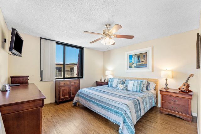 3827 Victoria Drive, West Palm Beach, FL 33406