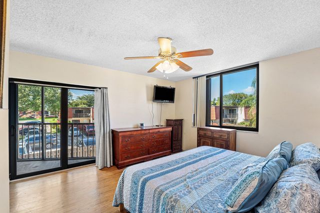 3827 Victoria Drive, West Palm Beach, FL 33406