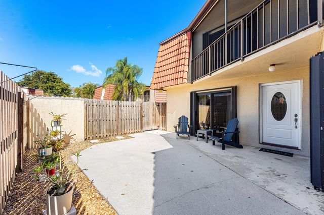 3827 Victoria Drive, West Palm Beach, FL 33406