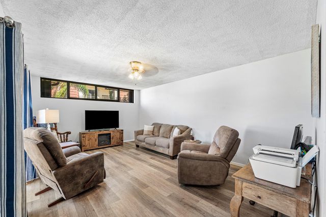 3827 Victoria Drive, West Palm Beach, FL 33406