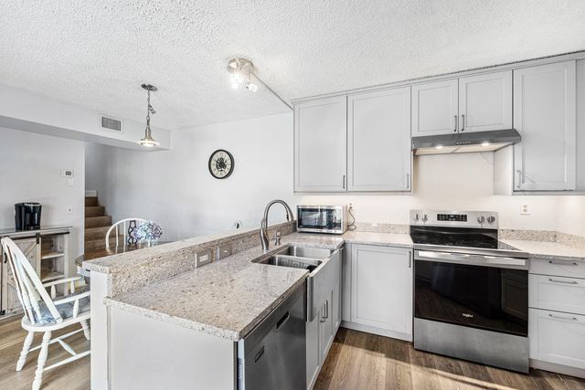 3827 Victoria Drive, West Palm Beach, FL 33406