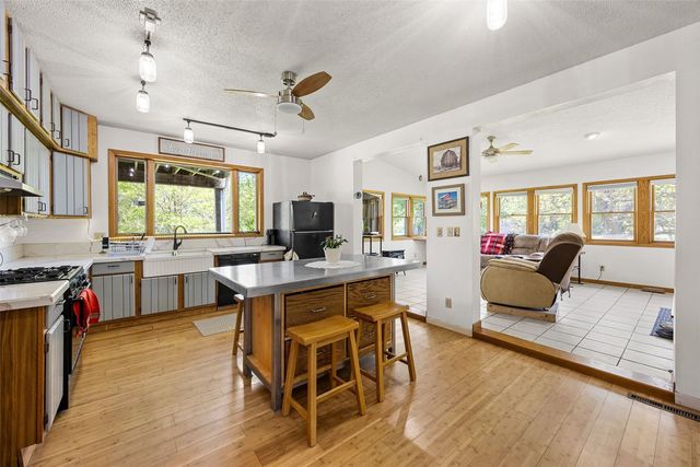 1828 NE Shady Ln, North Liberty, IA 52317