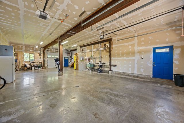 1828 NE Shady Ln, North Liberty, IA 52317