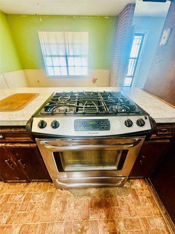 2567 Wood Valley Drive, Dallas, TX 75211