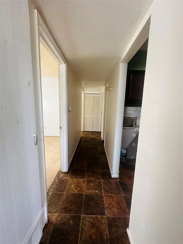 2567 Wood Valley Drive, Dallas, TX 75211