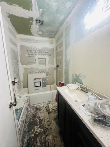 2567 Wood Valley Drive, Dallas, TX 75211