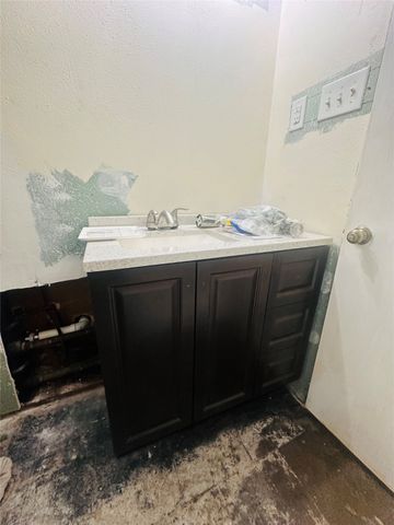 2567 Wood Valley Drive, Dallas, TX 75211