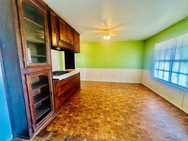 2567 Wood Valley Drive, Dallas, TX 75211