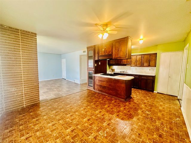 2567 Wood Valley Drive, Dallas, TX 75211