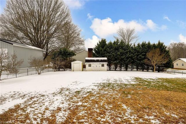 701 Enterprise Road, Lexington, NC 27295