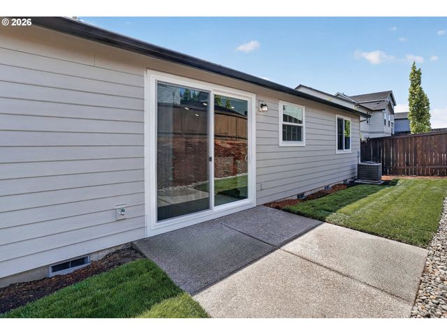 16833 Sw LORIKEET Ln, Beaverton, OR 97007