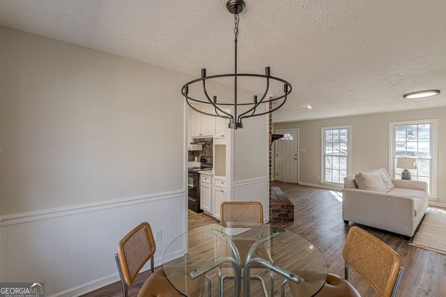 9178 Lakeview Drive, Covington, GA 30014