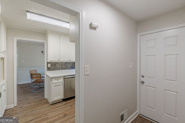 9178 Lakeview Drive, Covington, GA 30014