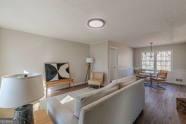 9178 Lakeview Drive, Covington, GA 30014