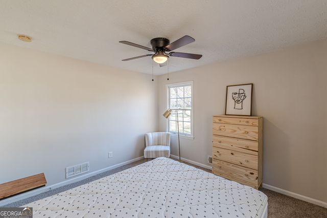 9178 Lakeview Drive, Covington, GA 30014