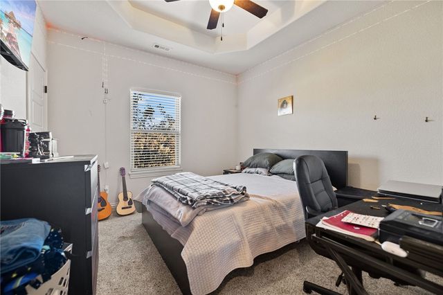 510 Grandview Drive, Prairie Grove, AR 72753