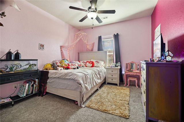 510 Grandview Drive, Prairie Grove, AR 72753