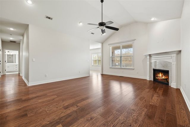 510 Grandview Drive, Prairie Grove, AR 72753