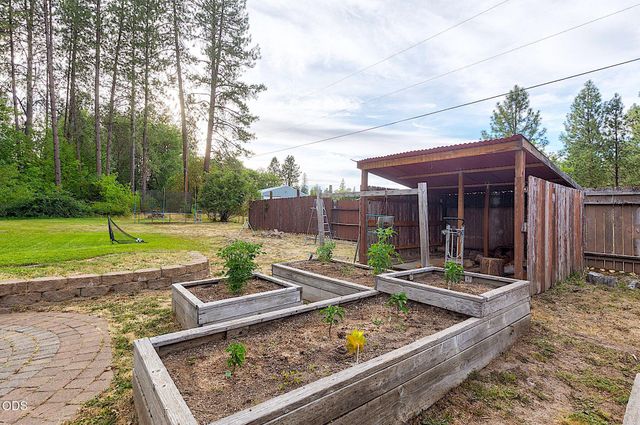 388 Genverna Glen, Grants Pass, OR 97527
