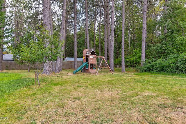 388 Genverna Glen, Grants Pass, OR 97527