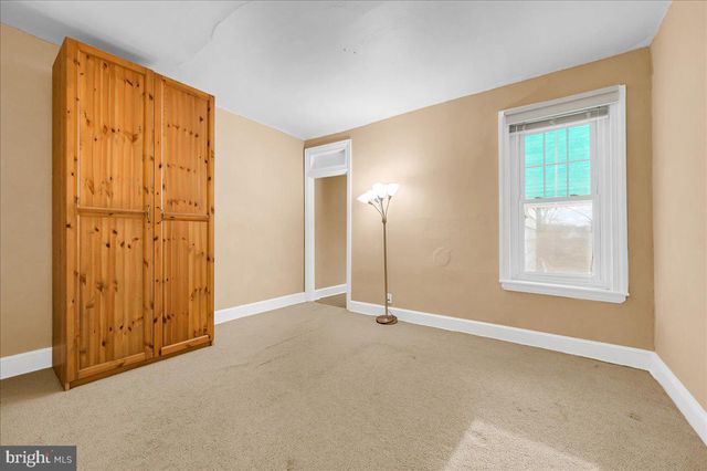 215 8TH ST, Brookhaven, PA 19015