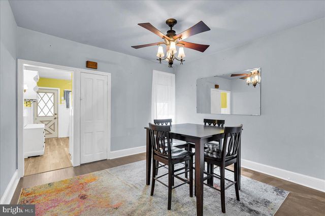 215 8TH ST, Brookhaven, PA 19015