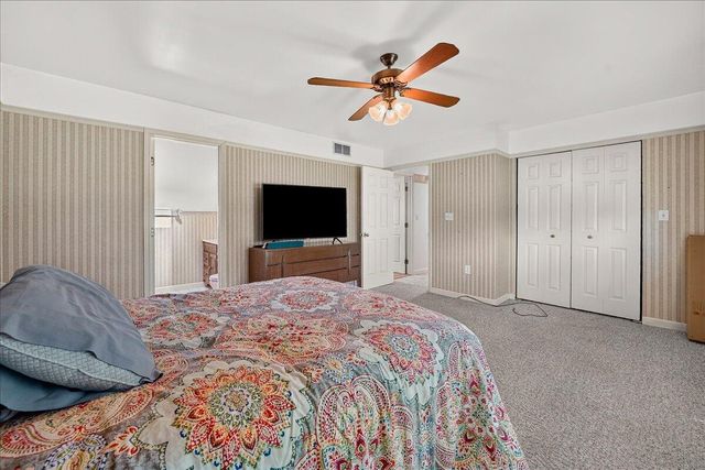 425 Rolling Meadow Drive, Valparaiso, IN 46385