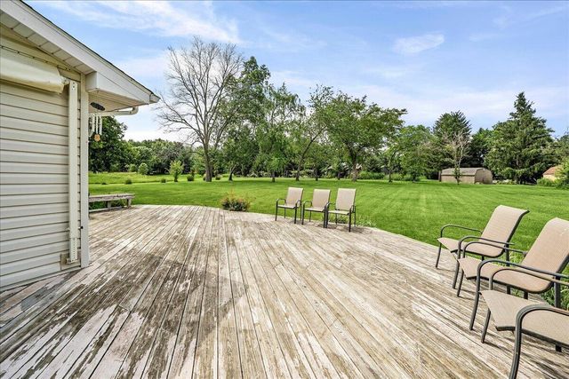 425 Rolling Meadow Drive, Valparaiso, IN 46385