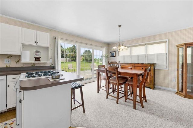 425 Rolling Meadow Drive, Valparaiso, IN 46385