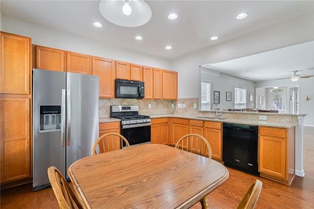 329 SANDY SPRINGS Drive, Griffin, GA 30223