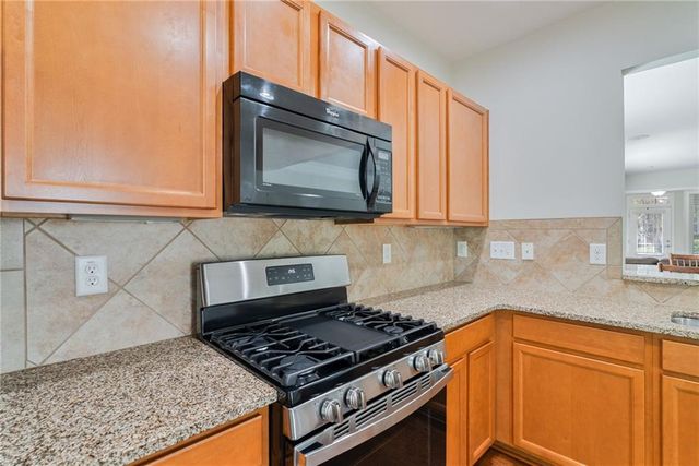 329 SANDY SPRINGS Drive, Griffin, GA 30223