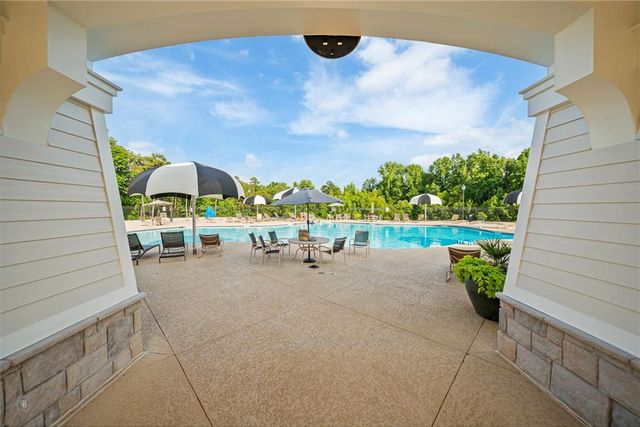 329 SANDY SPRINGS Drive, Griffin, GA 30223