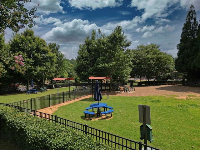 329 SANDY SPRINGS Drive, Griffin, GA 30223