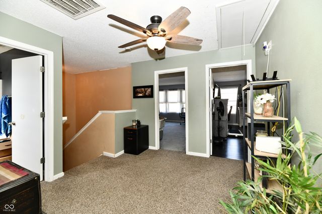 3418 Roundlake Lane, Whitestown, IN 46075