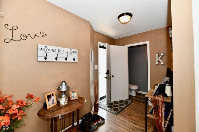 3418 Roundlake Lane, Whitestown, IN 46075