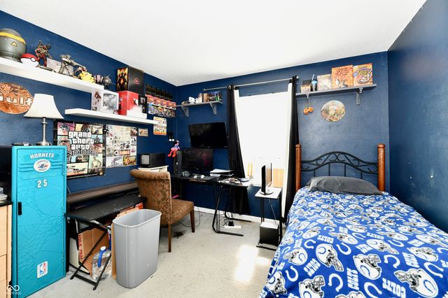 3418 Roundlake Lane, Whitestown, IN 46075