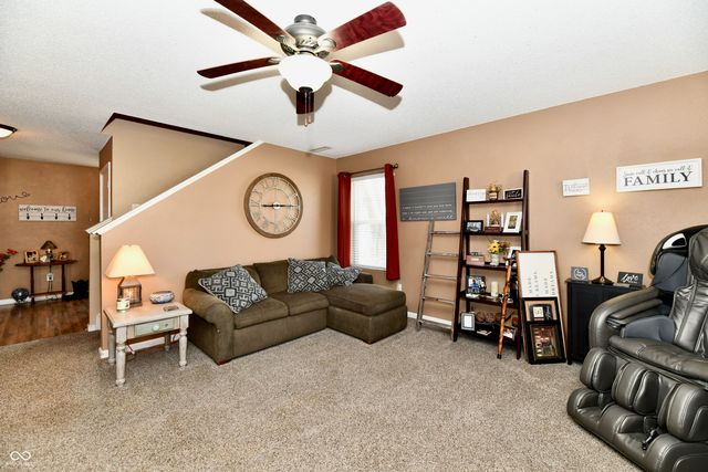 3418 Roundlake Lane, Whitestown, IN 46075