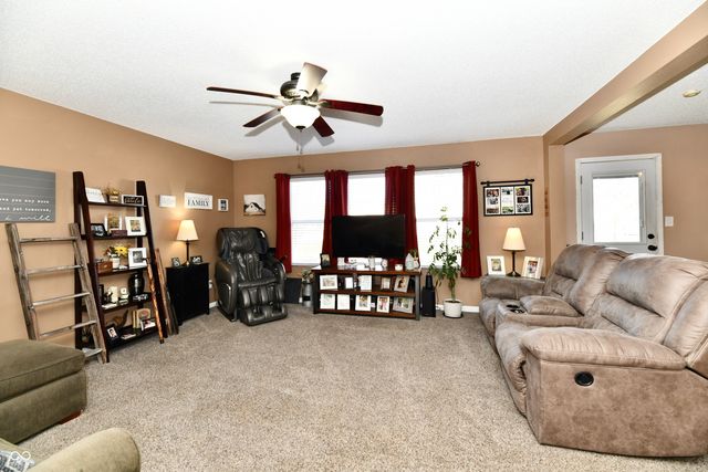 3418 Roundlake Lane, Whitestown, IN 46075